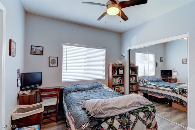 Building Photo - 7450 S Eastern Ave