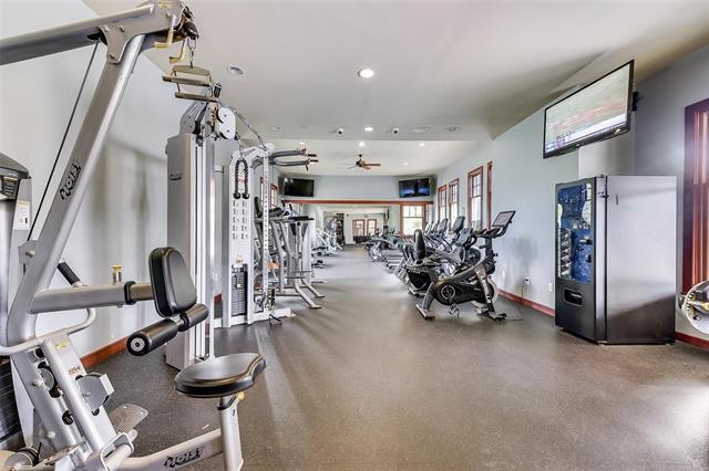 Building Photo - 613 Taylor Dr