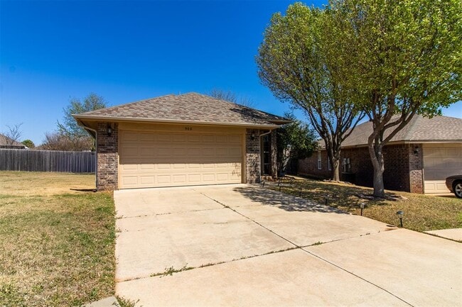 Building Photo - 900 Switzerland Ave