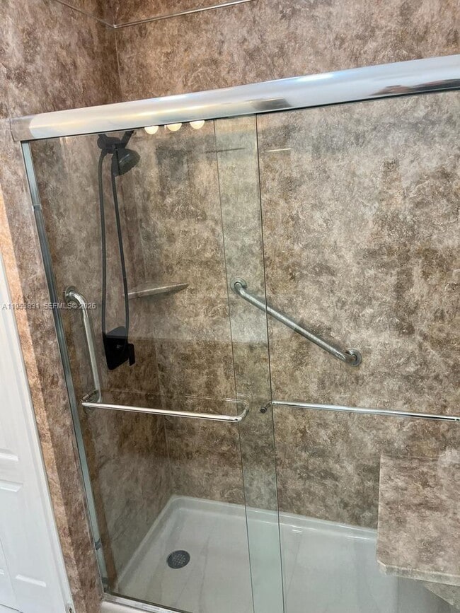 Building Photo - 1651 SE 28th Ct