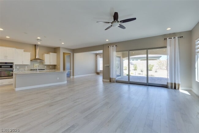 Building Photo - 11822 Spadari Ct
