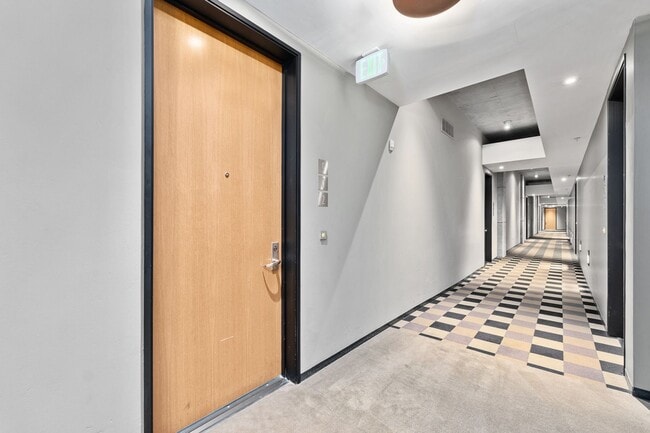 Building Photo - BRAND NEW FLOORS! Spacious 2 Bedroom 2 Bathroom at M2i in Downtown San Diego