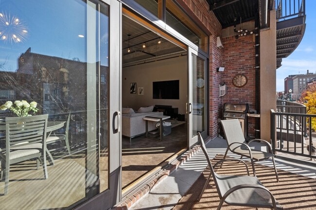 Building Photo - 101 N Tejon St