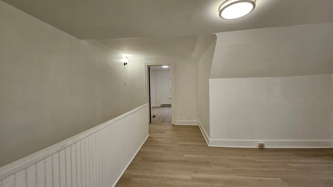 Building Photo - 607 N Hoffert St