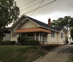 Building Photo - 10 Linden Pt