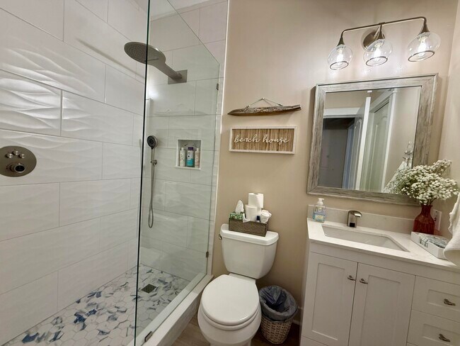 Building Photo - 1423 Sonata Ct