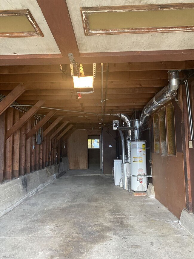 Building Photo - 3 br, 1 bath House - 95 Cragmont Ave