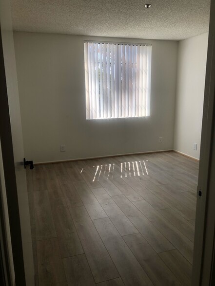 Building Photo - 1621 Venice Blvd