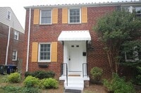 Building Photo - 712 N Oakland St