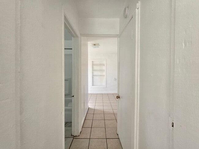 Building Photo - 739 Montez Pl