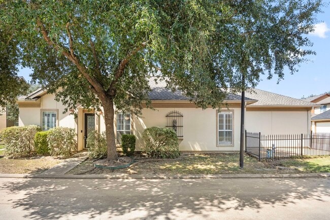 Building Photo - 3429 Clearview Cir