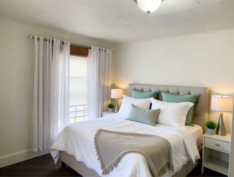 Building Photo - 11 Meadow St