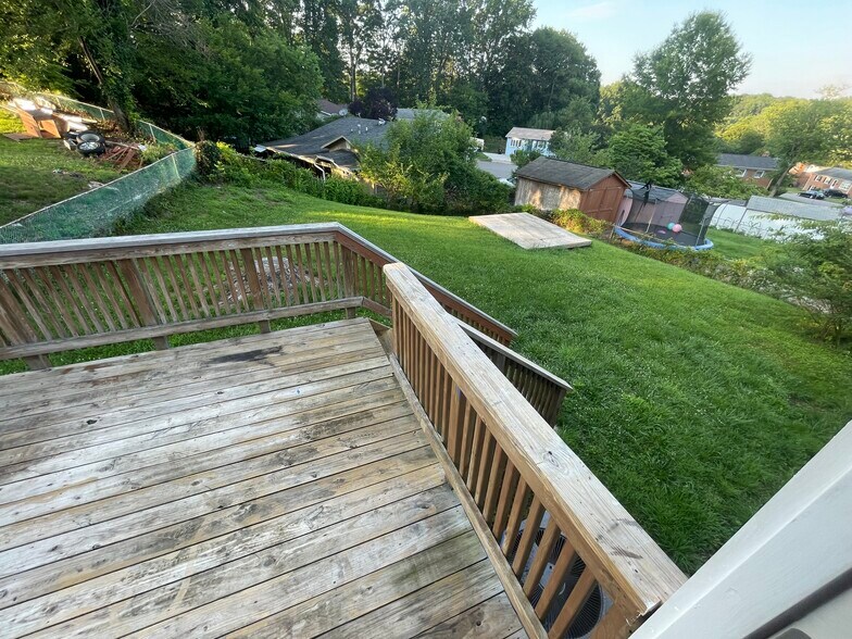 Building Photo - 4724 Koester Dr