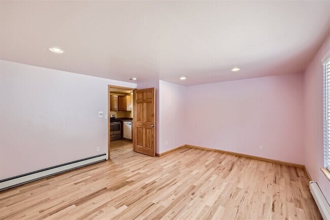 Building Photo - 3959 Ponderosa Ln