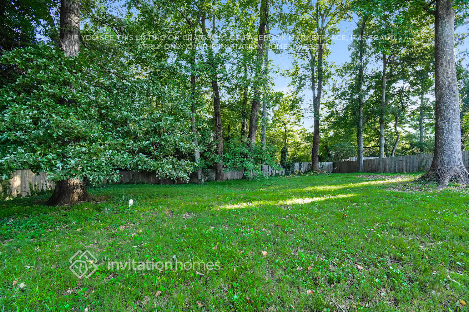 Building Photo - 1634 E Lake Dr