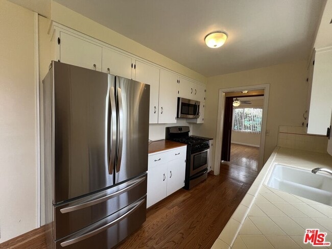 Building Photo - 214 Bellino Dr