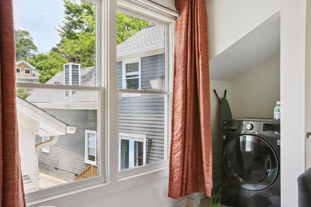 Building Photo - 69 Randolph St NE