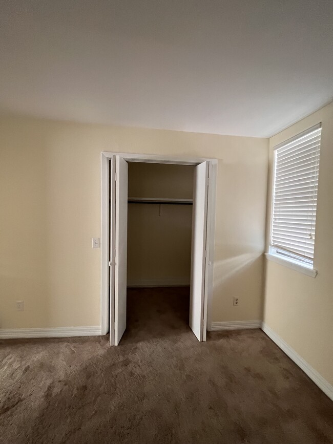 Walking closet - 130 E Shasta Ave