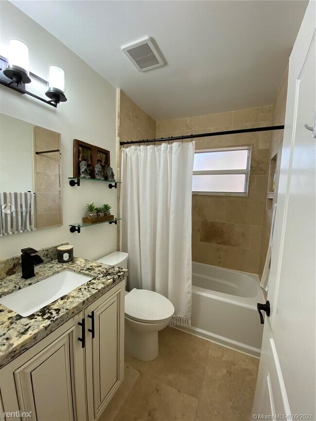 Building Photo - 3 br, 2 bath House - 4820 SW 152nd Way