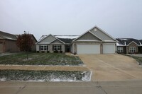 Building Photo - Ranch-style 3 Bedroom Lafayette Home!