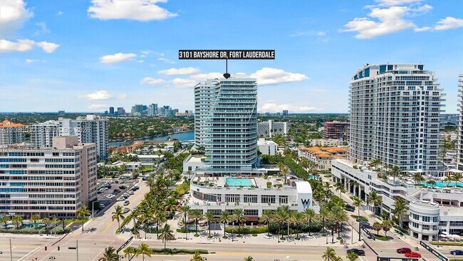 Building Photo - 3101 Bayshore Dr