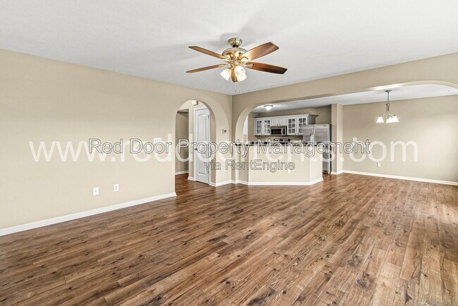 Building Photo - 6114 Pebblebrooke Rd