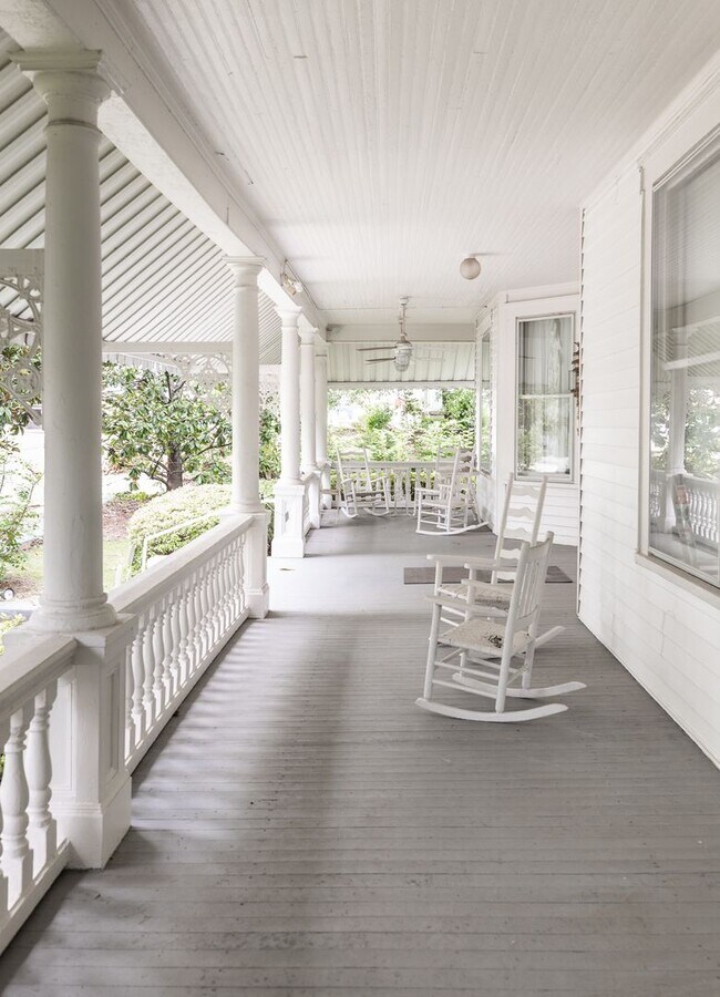 Building Photo - Historic Opelika Home - 108 N 9th St