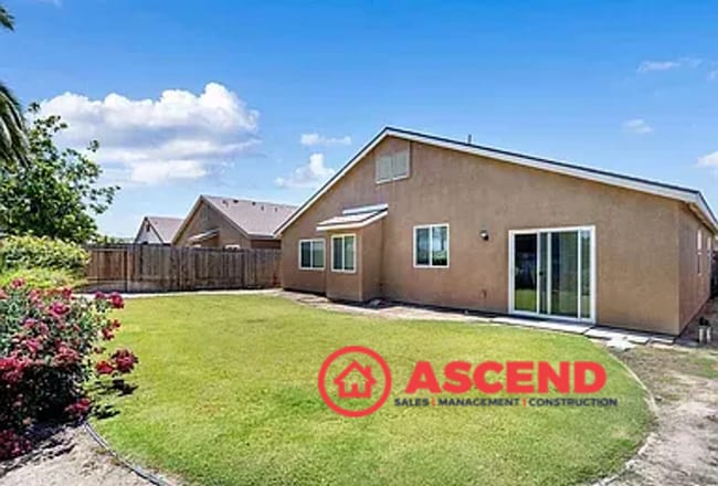 Building Photo - Lovely 4 Bedroom Home in Campus Park Area!