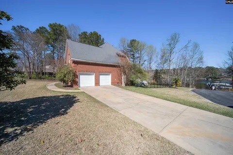 Building Photo - 100 Shores Edge Dr