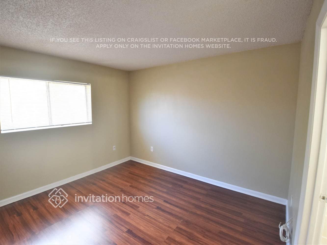 Building Photo - 9489 Palm Cir N