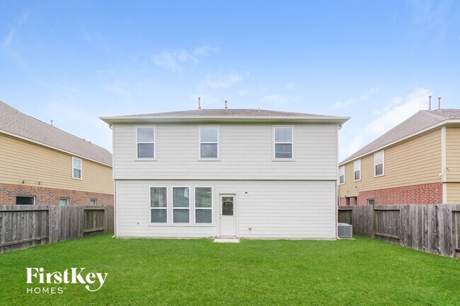Building Photo - 5310 Espuela Ln