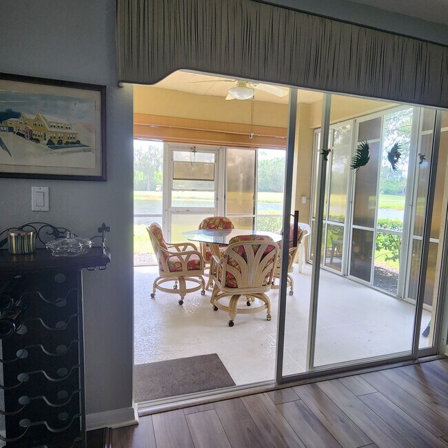 Building Photo - 6326 Grand Oak Cir