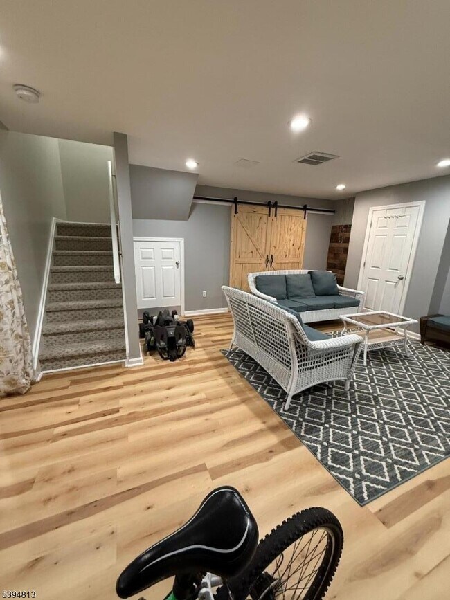 Building Photo - 1902 Bayley Ct