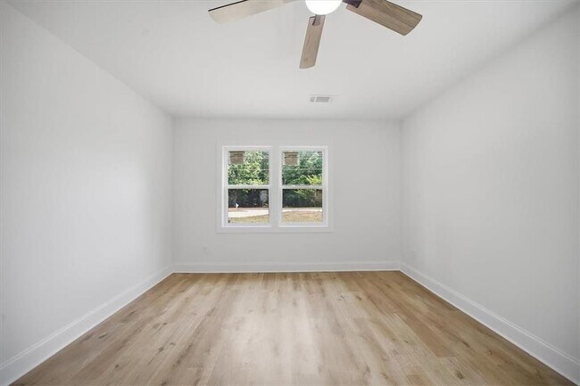 Building Photo - 1073 Grayson Pkwy