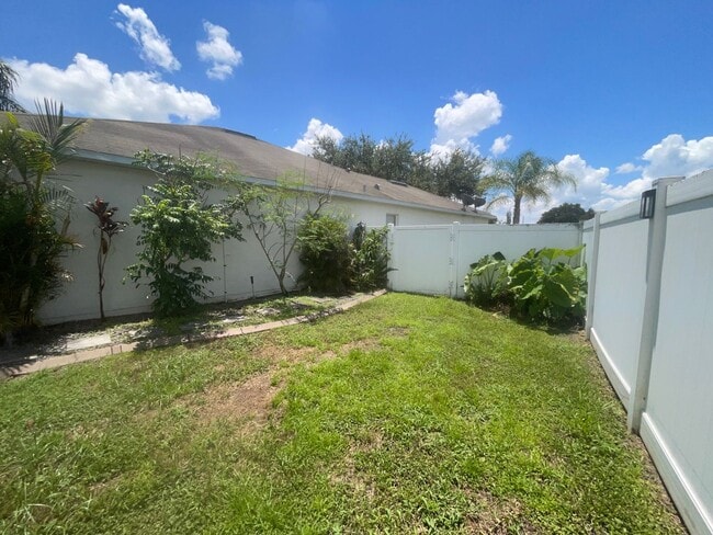 Building Photo - Plant City-Trapnell Ridge Community 4 Bedr...