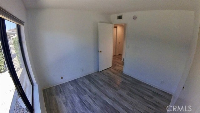 Building Photo - 1118 W Curie Ave