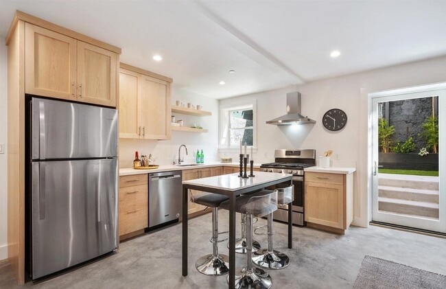 Building Photo - 2983 21st St