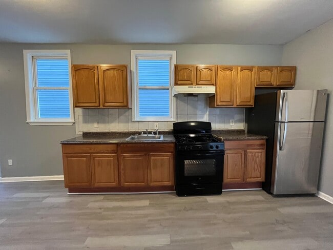 Building Photo - 97 Wilkinson Ave