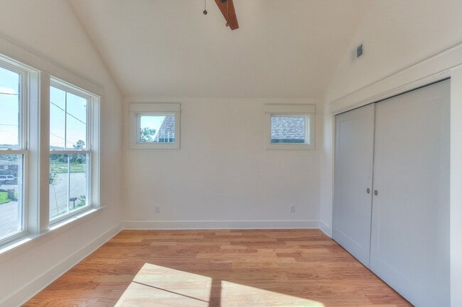 Building Photo - 3600 Quail Dr