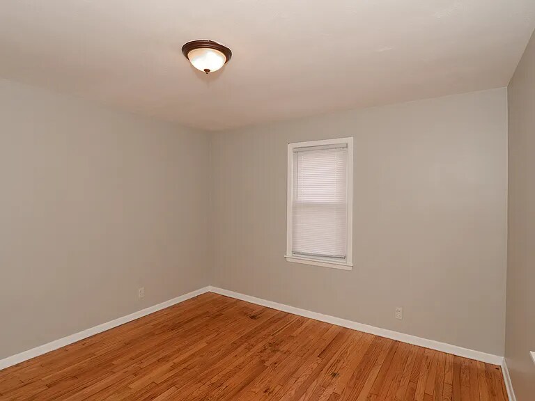 Building Photo - 5755 Turney Rd
