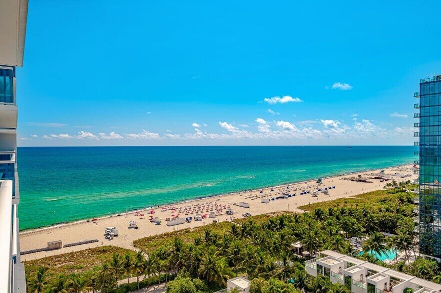 Building Photo - 2301 Collins Ave
