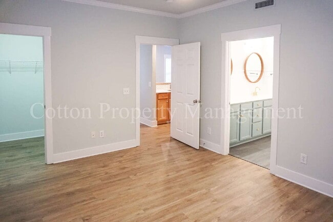 Building Photo - 2310 Wrightsville Ave