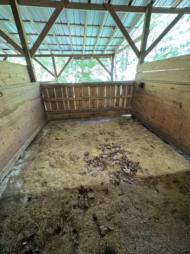 Building Photo - 1680 Lower Hatcher Creek Rd