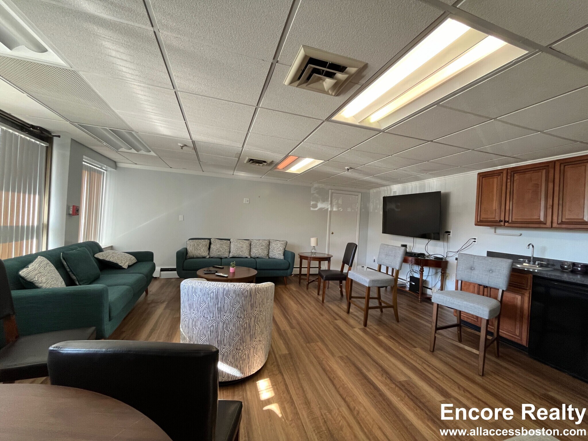 Building Photo - 385 Massachusetts Ave