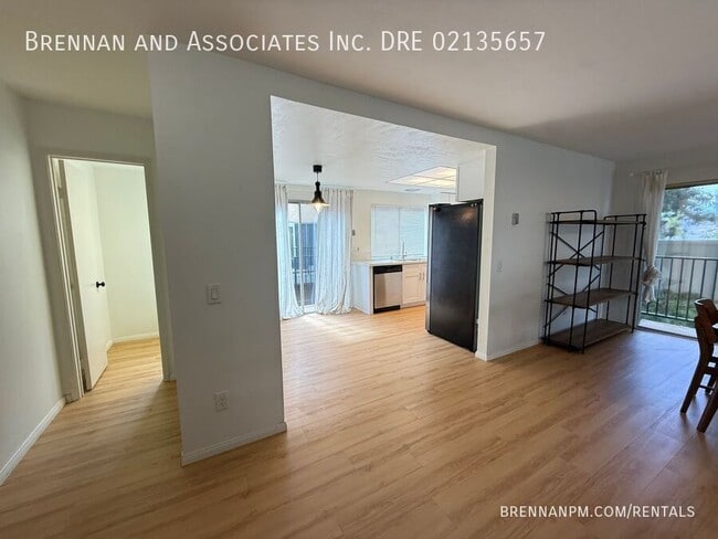 Building Photo - 7756 Nightingale Way