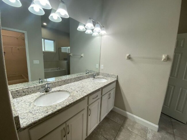 Building Photo - 3 Bedroom 2 Bath Home in Ormond Beach for RENT!