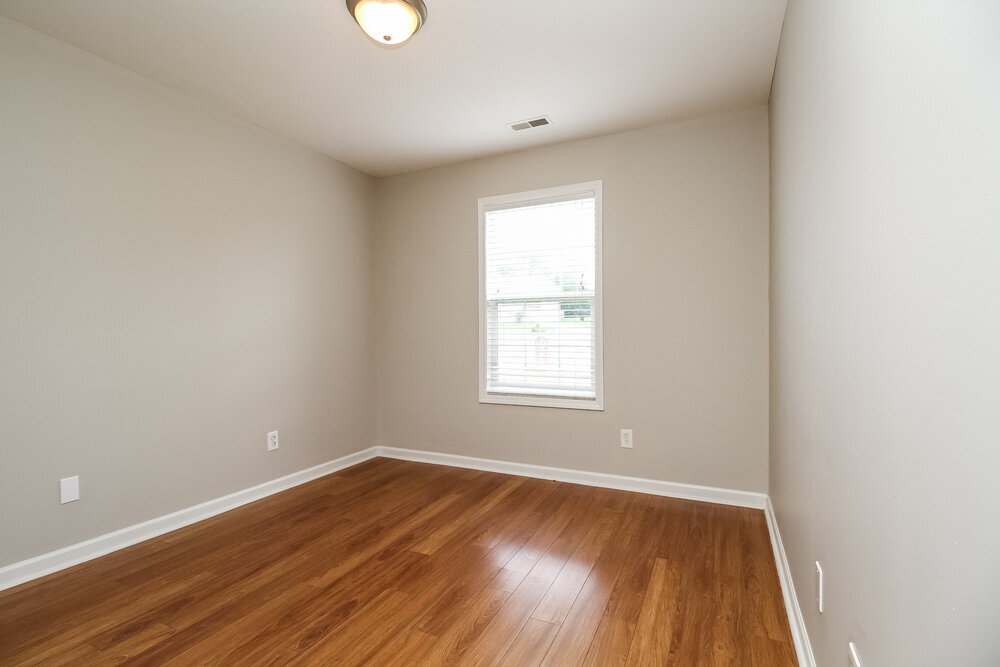 Building Photo - 731 Clear Cir