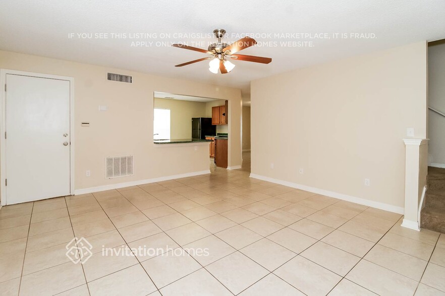 Building Photo - 9857 Red Clover Ave