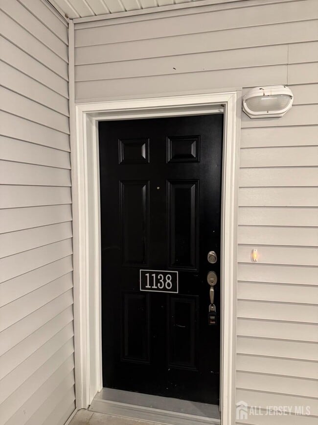 Primary Photo - 1138 Vanderbergh Blvd