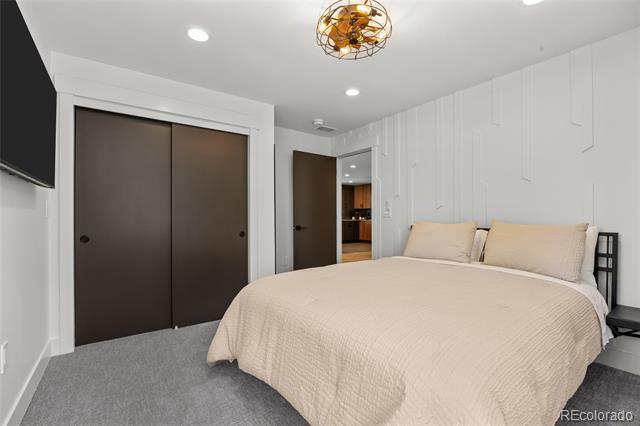 Building Photo - 550 S Franklin St